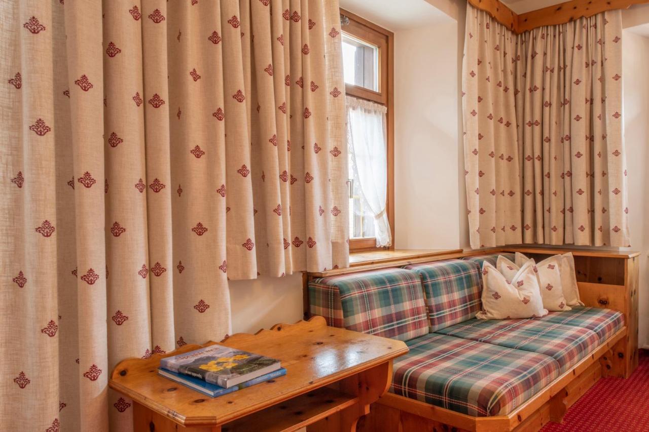 Gasthof Loewen Schruns Exteriör bild