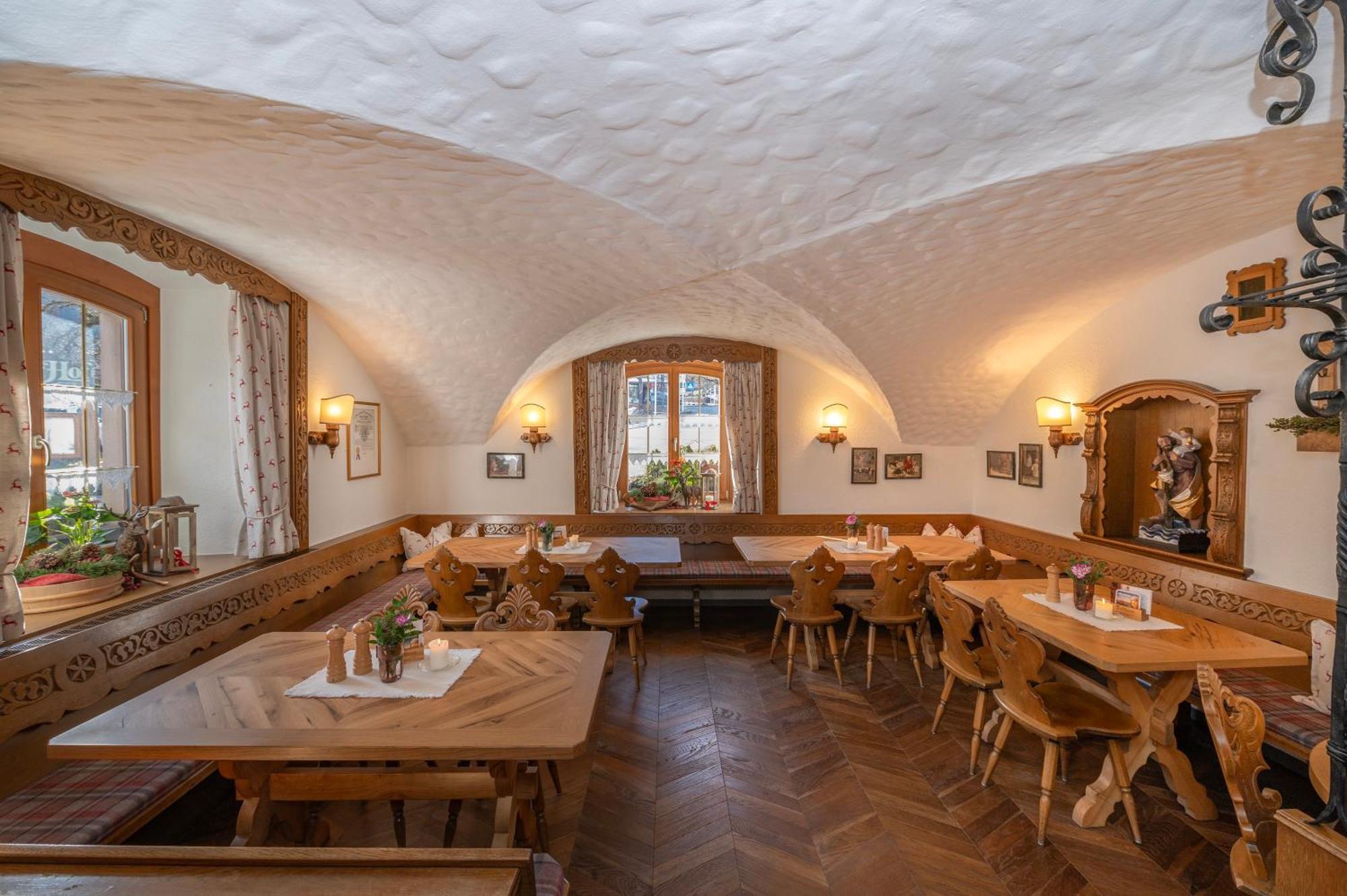 Gasthof Loewen Schruns Exteriör bild